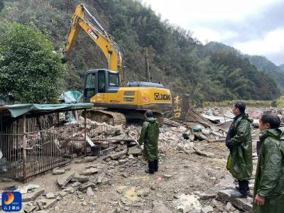 闯王镇：高效协作助搬迁 众志成城除违建 
