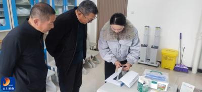 市红十字会来通山检查验收项目建设