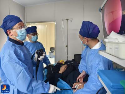 【春节我在岗】大年初三内镜“取鱼刺”，鱼刺卡喉请重视！