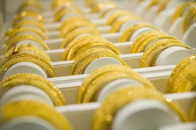 又涨了！金饰价格每克突破870元