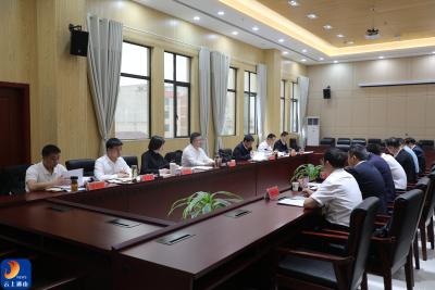 V视丨陈洪豪主持召开十五届县委审计委员会第四次会议  