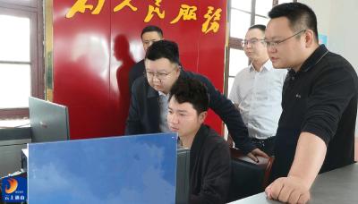 V视丨陈洪豪督导检查农村集体“三资”监管信息化平台和中小学校“数字食堂”监管平台建设工作