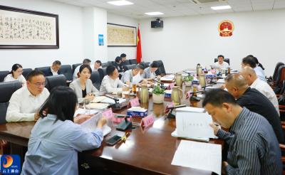 吴涛主持召开县政府常务会议