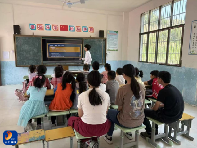 慈口乡贺家小学开展法制进校园活动