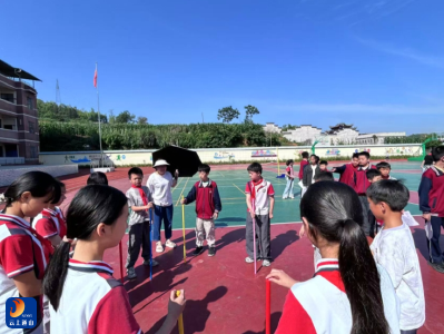 南林小学：开展“阳光‘心’行动 守护伴成长”主题心理健康游园会