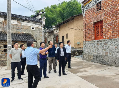 洪港镇多举措推进镇村人居环境大整治  