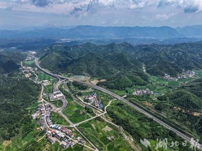 通武高速湖北段通车 武汉到九宫山车程缩短1小时