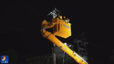 V视丨暴雨夜190袋母乳告急！供电员工“带电”守护新生儿“口粮”  