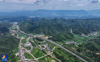 V视丨咸九高速公路湖北段通车运营  