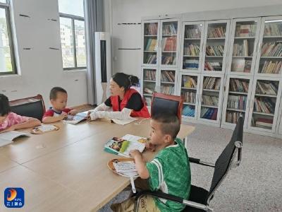 厦铺镇厦铺村农家书屋提档升级 打造乡村青少年“书香乐园”