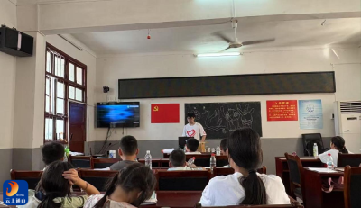 双泉社区暑假“爱心托管班”：筑牢暑期防溺水安全防线 守护青少年暑期平安
