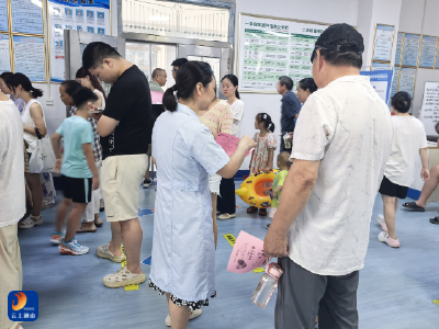 世界肝炎日！县疫苗接种点变身健康课堂，防护知识 “顺手学”