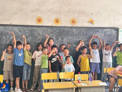 南林桥镇青垱村开展“暑期课堂”特色艺术教育实践