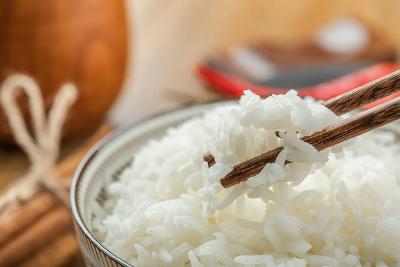 1个蒸米饭时的小改变 就能帮全家平稳血脂、血糖
