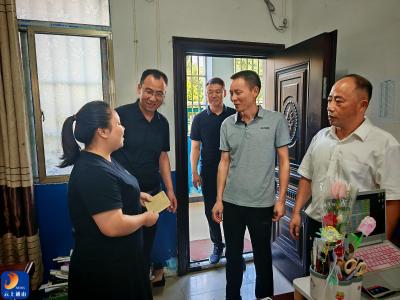 杨芳林乡：情暖教师节 关怀润心田