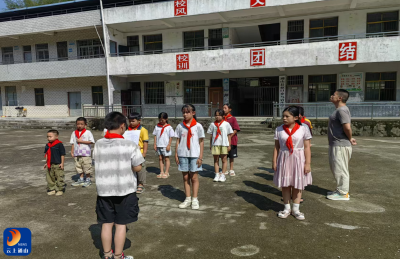 摒弃网络语言毒害，净化校园语言环境  ——乌岩小学扎实开展普通话推普周活动