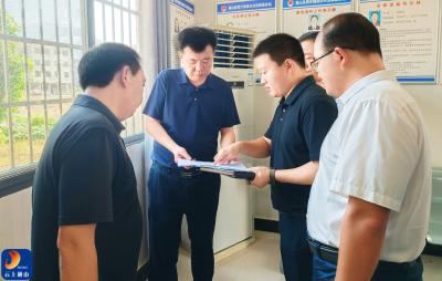 吴涛在黄沙铺镇调研综治中心建设时强调：夯实基层治理根基 提升平安建设水平