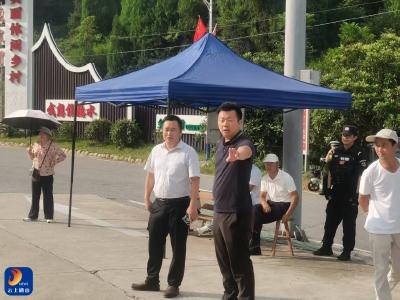 【假期我在岗】大畈镇：双节保障“不停步” 擦亮景区“颜值” 守好游玩“秩序”