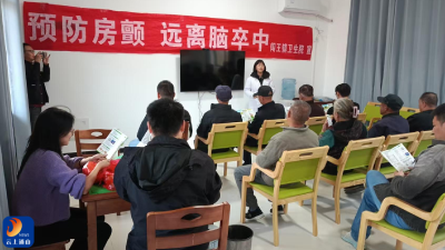 闯王镇宝石社区：重阳敬老在行动