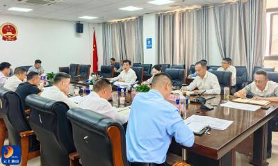 V视丨吴涛主持召开全县交通运输重点项目推进会时强调：以工业化思维推进交通建设 构建“铁水公空”立体格局赋能高质量发展