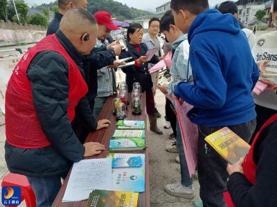 黄沙铺镇：禁毒宣传“接地气” 筑牢基层“防毒墙”  
