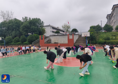 燕厦乡中心学校体育教师公开课展示活动圆满落幕