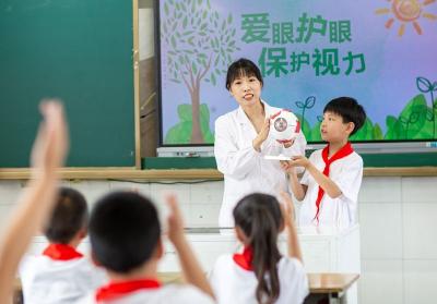 三部门：3至6岁儿童尽量避免接触和使用视屏类电子产品