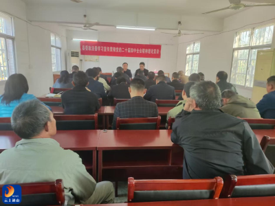 【学习贯彻党的二十届四中全会精神】通山县委政法委深入大坪村宣讲党的二十届四中全会精神