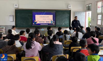 燕厦乡马桥小学：趣味传话揭陷阱 法治护航净网行