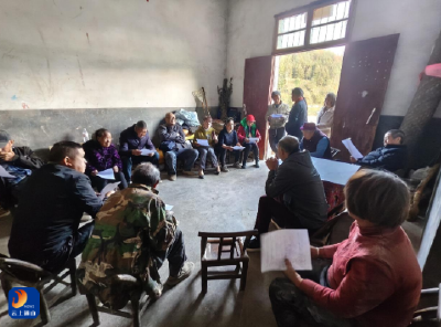 杨芳林乡：屋场会上话平安 共绘乡村和谐景