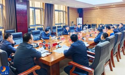 吴涛主持召开“南三县”天然长输管线工程（通山段）推进会：秉持“万事有解思维” 构建严密责任体系