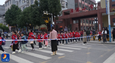 V视丨通山：“警家校”联动守护求学路  