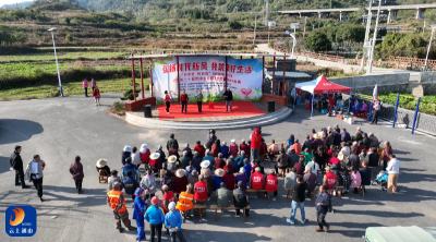 V视丨“新串堂 传新风”文艺巡演走进寨下村 让文明新风浸润人心