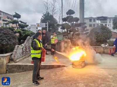 通山县消防救援大队：走进交投公司送“安全大礼包”