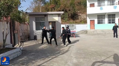 法治护航 + 实战演练，通山公安为校园安全筑牢 “铜墙铁壁”