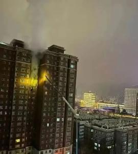 高层建筑突发火灾，我们该如何科学逃生？ 