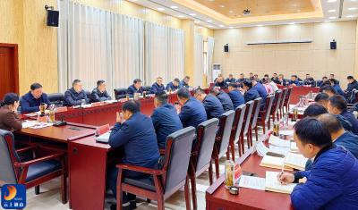 V视丨吴涛主持召开乡镇党政主职座谈会部署重点工作时强调：刷新吏治树新风实干担当促发展