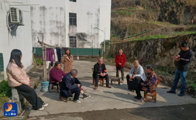 洪港镇盘田村：“敲门行动”暖民心 政策宣讲入万户