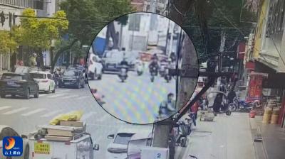 三日蹲守寻肇事，通山交警执法有温度见面“不罚”还支招！