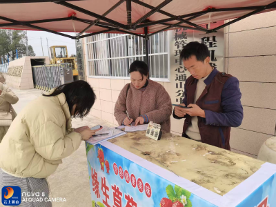 通山：“证”“账”双管齐下 筑牢“两节”农产品安全防线