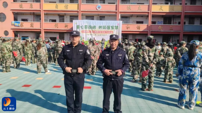 警护童心！洪港派出所“安全+普法”护航国防教育亲子运动会