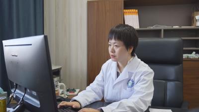 【通山人才风采①】V视丨赓续岐黄薪火：一位省城女教授的“通山处方”