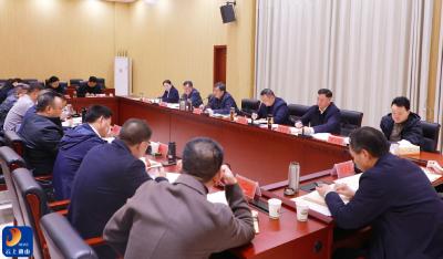 V视丨吴涛主持召开通山县电子信息产业园建设情况督办专题会时强调：强化系统思维 奋力打造高质量发展新引擎