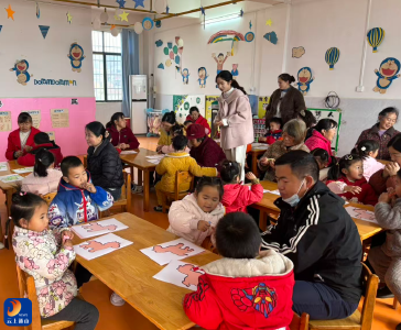 黄沙铺镇中心幼儿园：举办庆元旦暨家长开放日活动