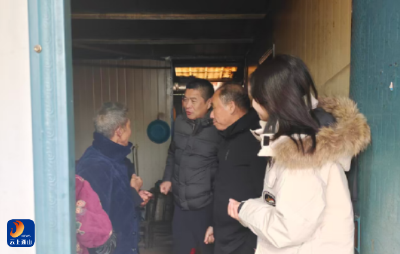 洪港镇贾家源村：“敲门送暖”传温情 平安守护筑防线