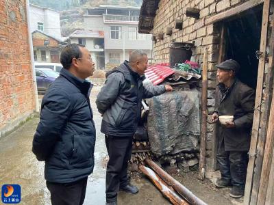 风雪敲门暖人心 温情守护平安线