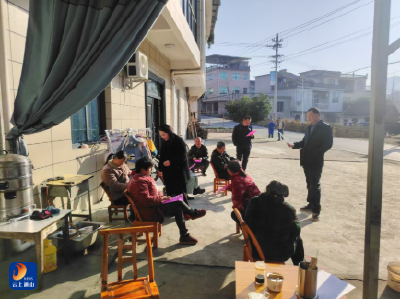 杨芳林乡：敲门入户传佳音 反诈防非护民生
