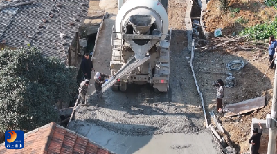 【民声里的幸福】“烦心路”变“舒心道” 南林桥镇道路硬化解民忧