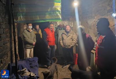 南林桥镇：夜间守护不打烊 防火防线筑民心