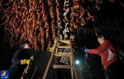 咸宁通山：农家烟火气，腊味满通山